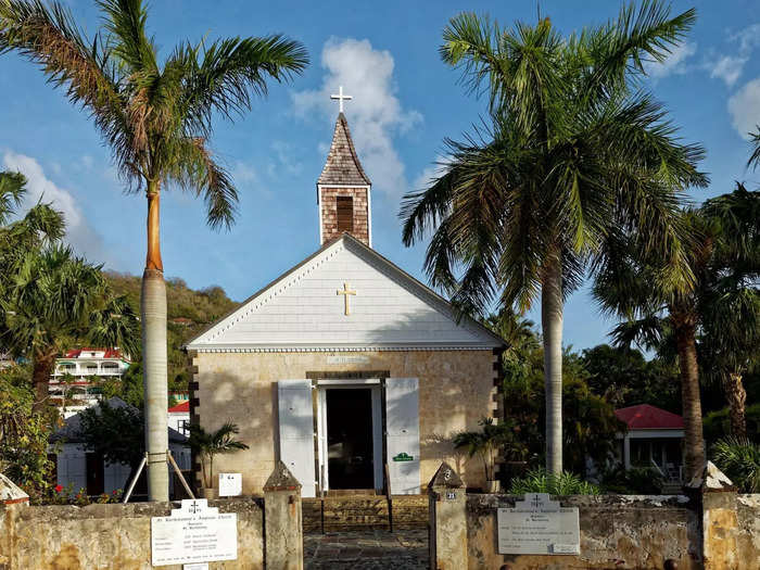 But Saint Barthélemy has more to offer than sand. Visitors can also explore nearby churches, go on mountainside hikes, or find an afternoon yoga class in one of the town