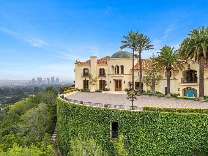 10066 Cielo Drive in Beverly Hills is a 21,000-square-foot home with views of downtown Los Angeles.