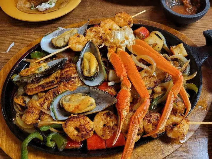 OHIO: La Jaiba Seafood And Taqueria in Cincinnati