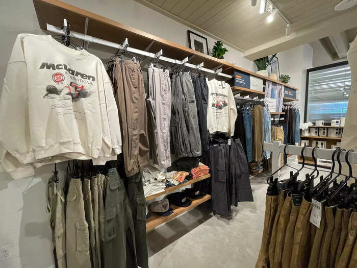 There was a section devoted to cargo pants, which have been a trend for both men and women lately. Horowitz told analysts that cargo was a major part of Abercrombie