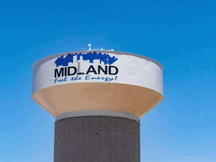 A Midland water tower emblazoned with the city