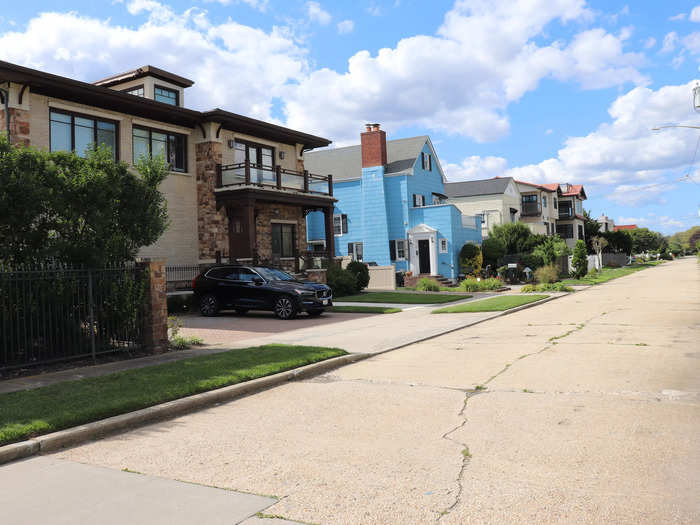 Unlike mansions in the Hamptons surrounded by hedges or large yards, the houses in Atlantic Beach were all very close to each other.