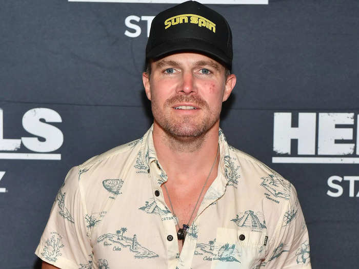 June 2021: Amell is kicked off a plane after shouting at his wife.