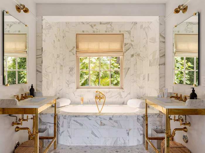 The bathroom has a bathtub, two parallel sinks, and a large window which allows for plenty of natural light. There will also be a selection of Goop skin products for the chosen guest, according to Paltrow