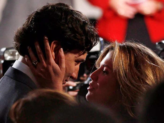 2013: Justin won the leadership of the Liberal Party of Canada with Sophie by his side.