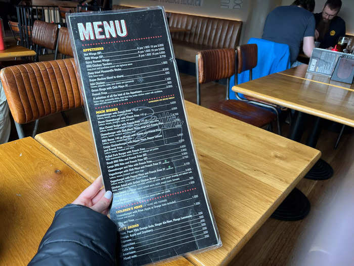 Looking at the menu, it was heavy on meat, featuring cheeseburgers, BBQ ribs, and wings. Cheeseburgers started at 2,650 ISK, or about $20, which is comparable to New York prices.