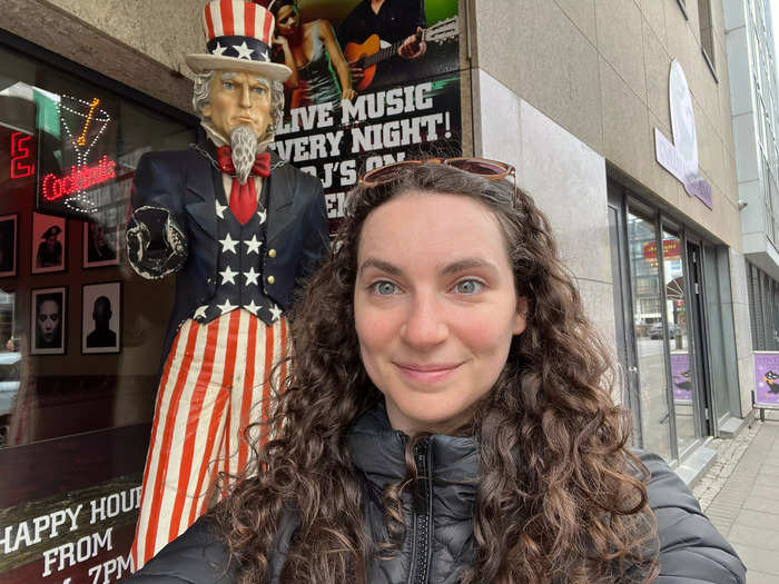 I knew I was in the right place when I spotted a giant Uncle Sam statue outside the door. The American flags were also a giveaway.