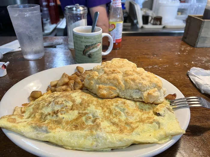 TENNESSEE: Little Diner On 1st in Cleveland