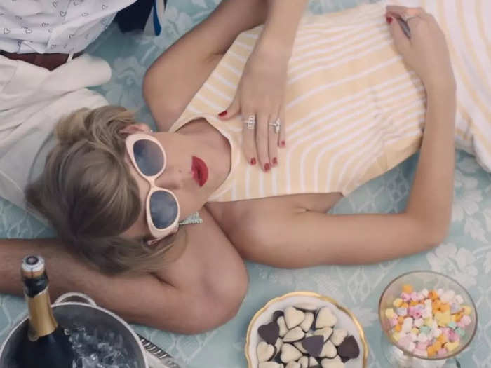 In the video for "Blank Space," Swift wore a striped Stephanie Waldrip co-ord with her signature red lip and sunglasses.