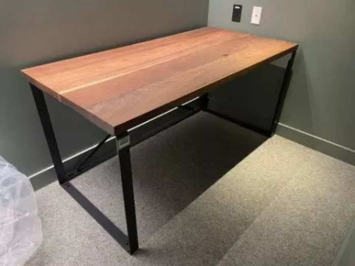 An office overhaul means that lots of desks are for sale. That includes this desk by Ohio Design.