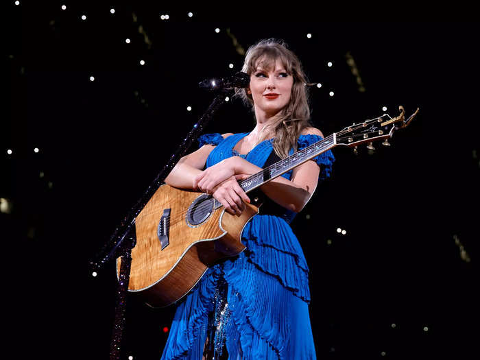 41. The surprise song dress in blue