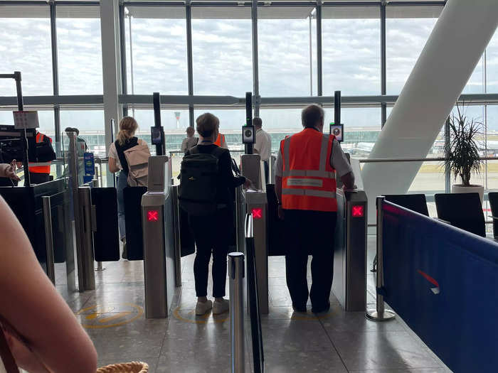 Then the flight was ready to board. Using the passes from earlier in the day, we went through the gates towards the plane.