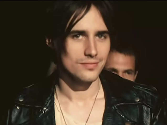 In the music video for "I Knew You Were Trouble," Swift ignored the red flags and pursued a relationship with a bad boy played by actor and musician Reeve Carney.