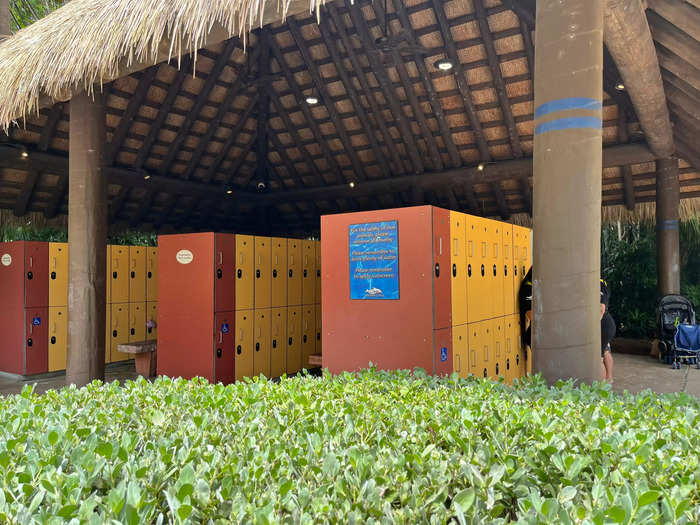 After breakfast, we found lockers for our belongings and lathered up with sunscreen.