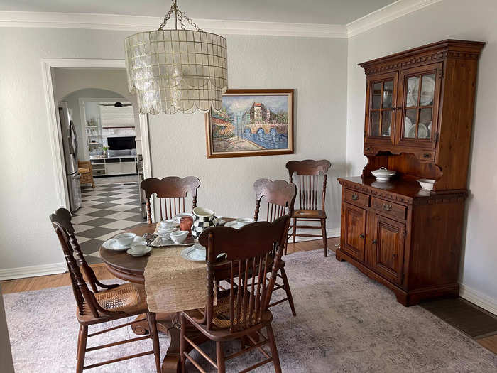 When it came to refurbishing the dining room, Harris opted for furniture that had been passed down from her grandparents and great grandparents.