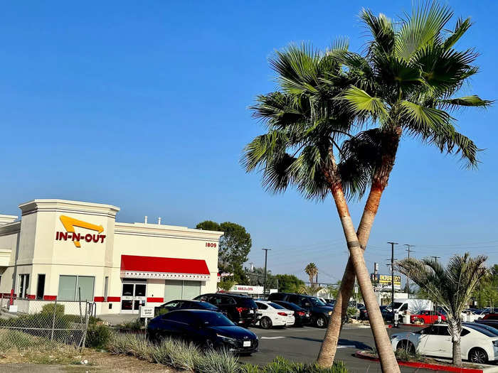 In 1972, at the behest of Harry Snyder, In-N-Out planted its first "crossed palm trees" at a restaurant.