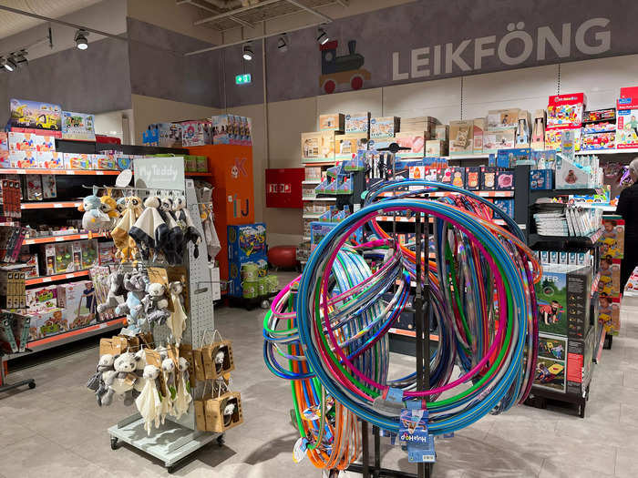 I soon learned that "leikföng" means "toys" in Icelandic in a section full of hula hoops, stuffed animals, and other amusements.