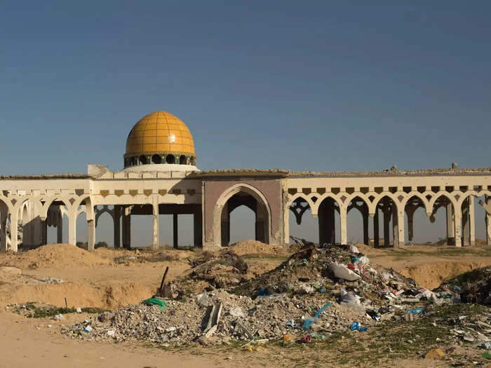 In 2001, Israel bombed the airport in response to Palestine