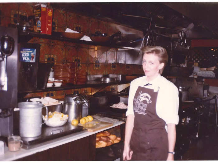 Original Beverly Hills servers such as Mary D