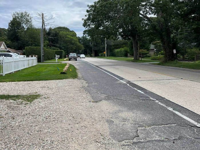 The store is off the main drag of East Hampton, nestled on a quieter road between homes. This location is open from May to November, with different hours depending on the season. In summer, the market is open from Tuesday to Saturday.