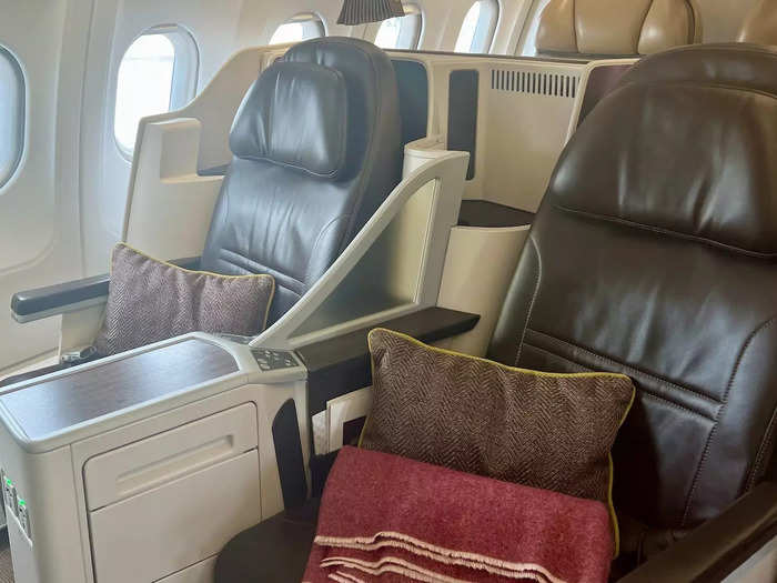 The loungers are actually pretty similar to Qatar