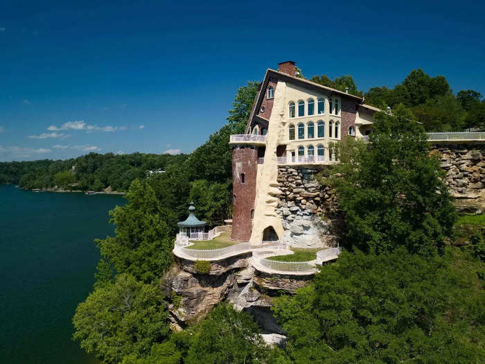 A 4,974-square-foot lakeside home in Bremen, North Alabama, has hit the market for $4.9 million.