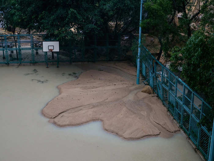 As the city works to clear debris and alleviate the floods, authorities said they would suspend kindergarten to secondary school classes.