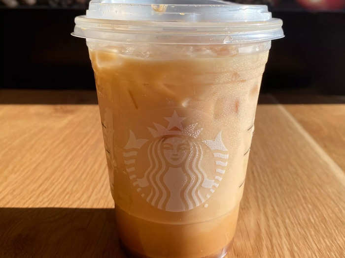 Sorry, Shaken Espresso lovers — the Iced Apple Crisp Oatmilk Shaken Espresso also came in at the bottom of my list.