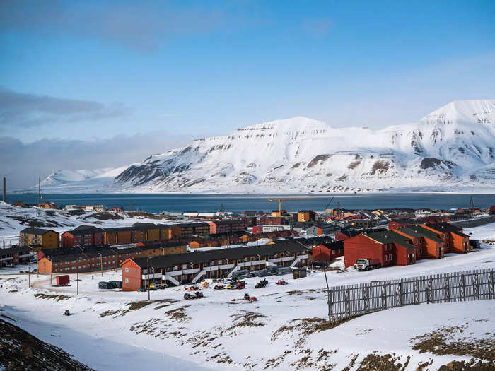 After five days in the northern and southern parts of Svalbard, the 125-day-long vacation will finally conclude in Longyearbyen, Norway, the largest settlement in the archipelago, according to Silversea.