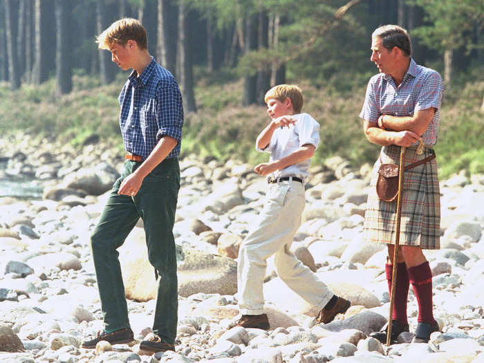 Princes William and Harry did indeed skip stones across the water, as shown in "The Crown."