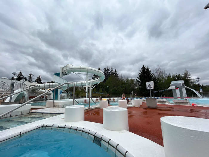 The outdoor area was much larger, with water slides, hot tubs, cold-plunge pools, lanes for swimming laps, and even a net for water volleyball.