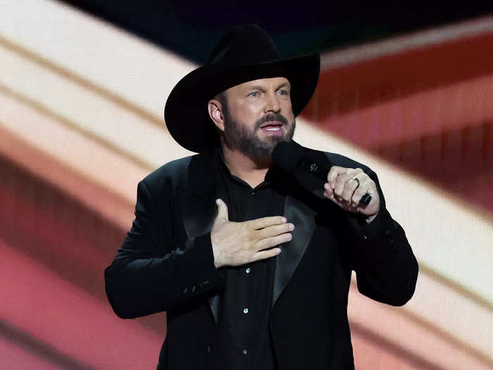 1. Garth Brooks