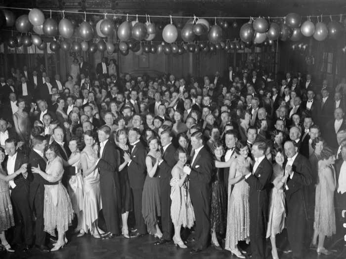 Dances were a popular social activity on cruise ships.