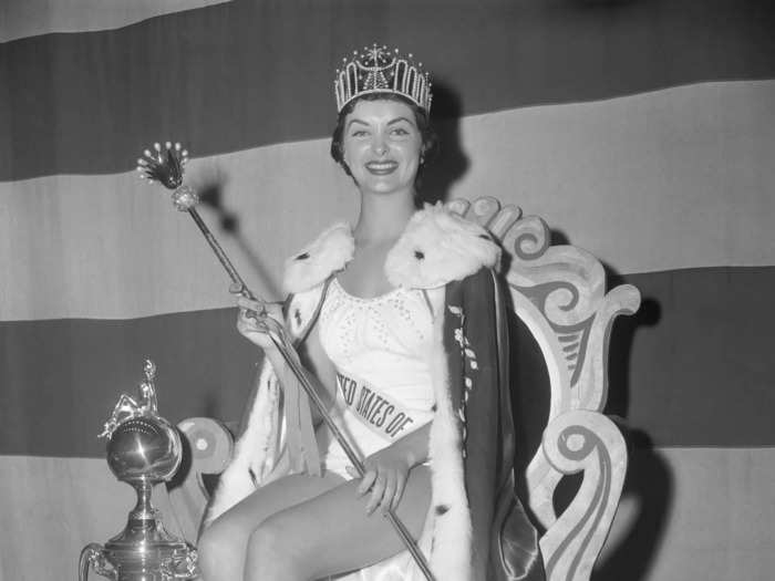 1957: Miss Maryland Mary Leona Gage