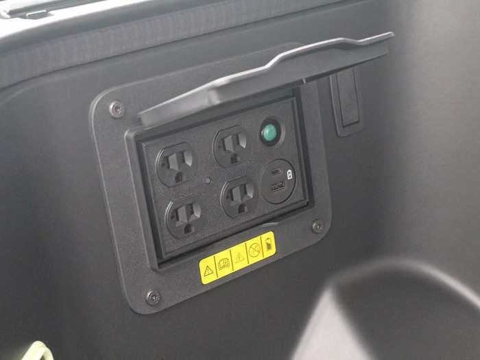 Ford also equips every Platinum with the ability to share 9.6 kilowatts (kW) of power through outlets scattered throughout the truck. Normally the Lightning comes with 2.4 kW. That