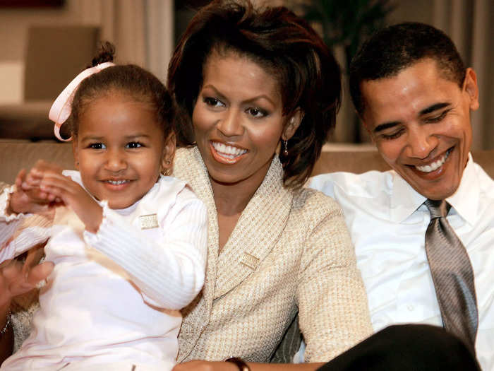 2001: Their second child, Natasha Obama, was born.