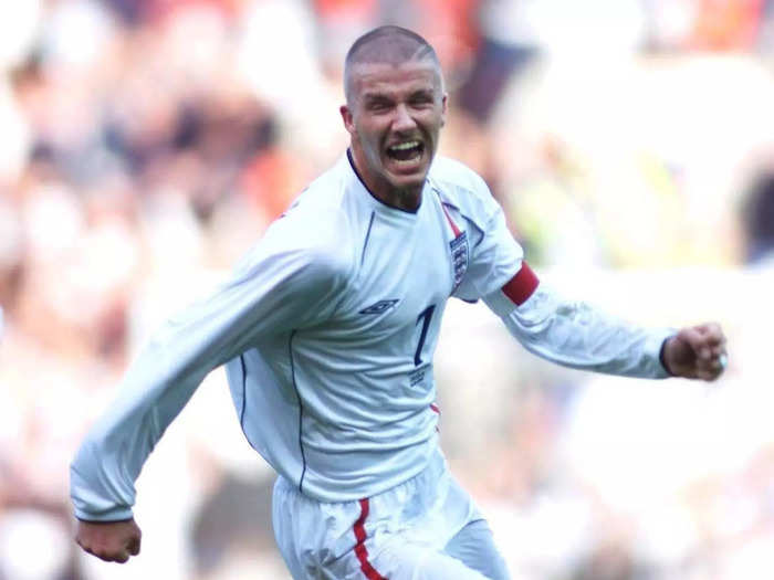 And in 2001, Beckham made things right for England.