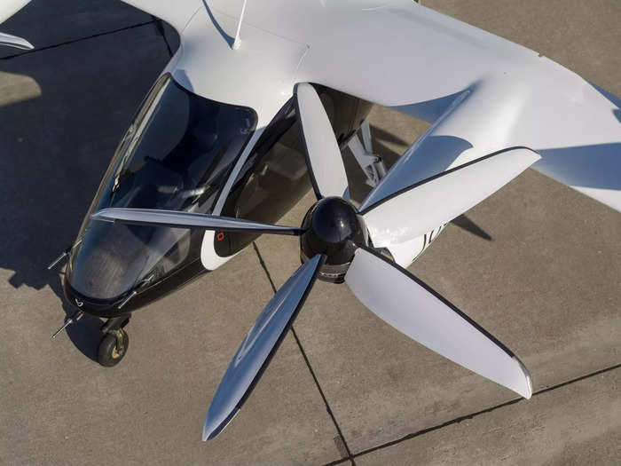 Equipped with six propellers and 12 batteries, the eVTOL can travel up to 100 miles on a single charge and reach top speeds of 200 miles per hour.