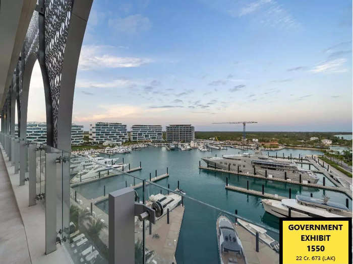 The penthouse overlooks a yacht marina. Though, Bankman-Fried does not appear to own a yacht.