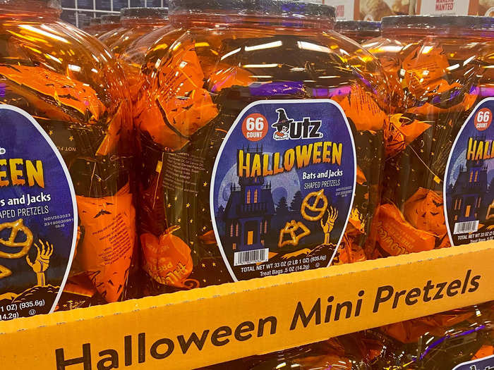At the display near the entrance, I recognized the Utz Halloween Bats and Jacks-shaped pretzels.