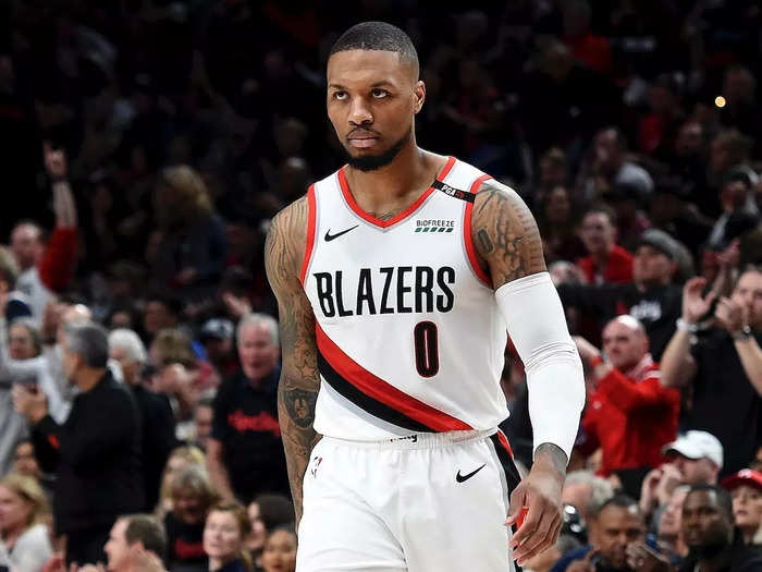 In total, Lillard is estimated to have a net worth of approximately $100 million.