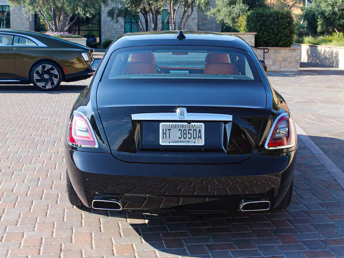 If you’re having trouble choosing between these two lavish cars, remember this: If you’re in the position to shop for a Rolls-Royce, odds are you don’t have to choose at all. 