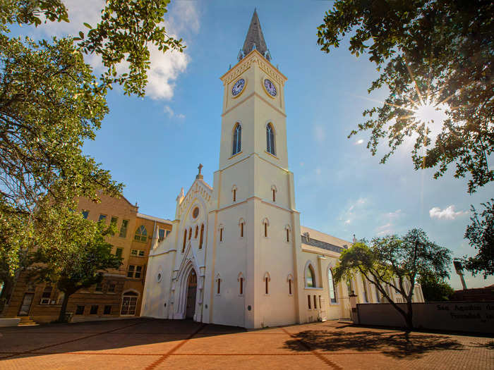 11. Laredo, Texas