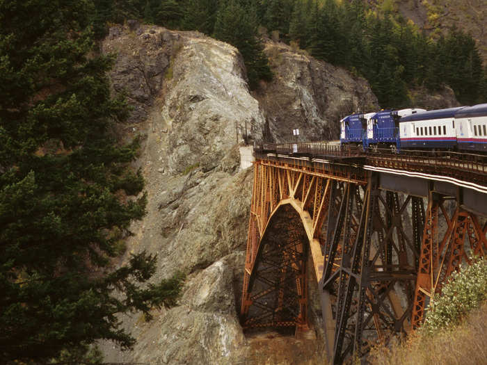 Watch the leaves change in the US and Canada on the luxurious Rocky Mountaineer.