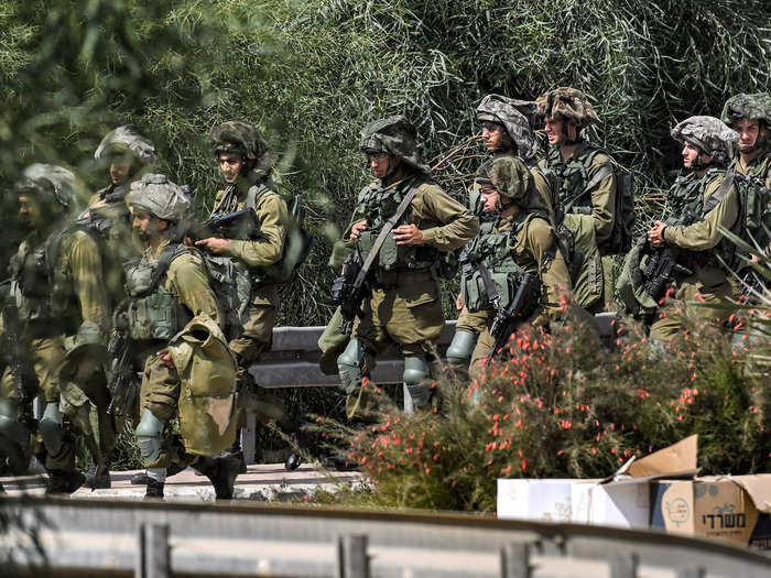 Israeli soldiers on the southern border with Gaza