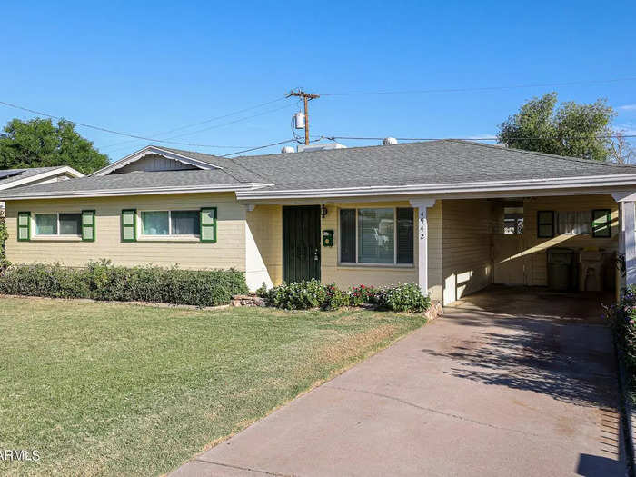 2. Three bedroom, two bath — Glendale: $255,000