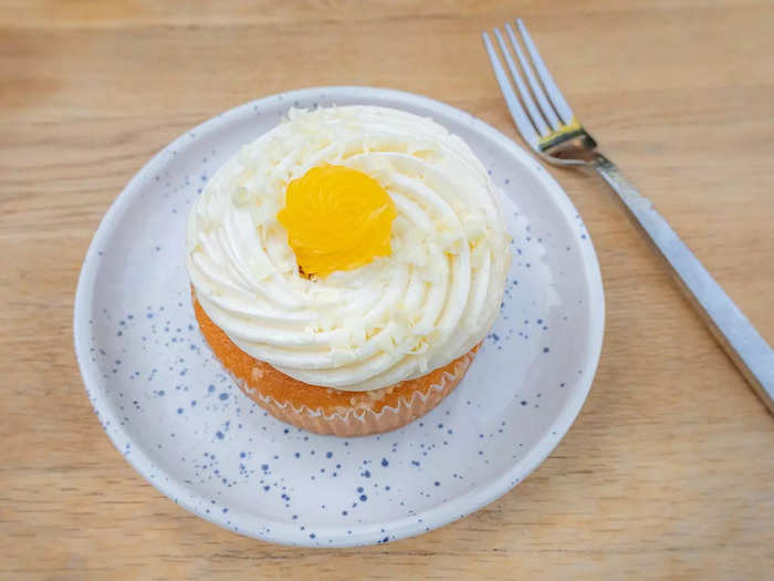 These mini lemon cakes delivered on bold flavor.