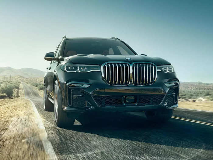 14. BMW X7 4WD