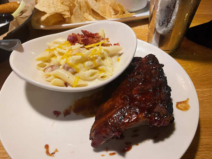 For my entrée, I ordered the half-rack of baby-back ribs and a side of the four-cheese macaroni and cheese.