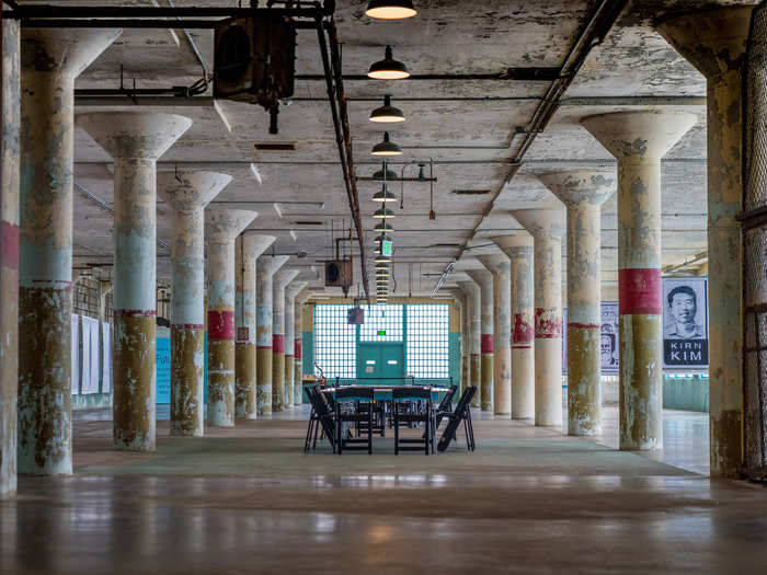 With so many people convicted of crimes in a confined space, the guards had to take precautions. Prisoners were given limited utensils, and sharp bones were removed from their food.